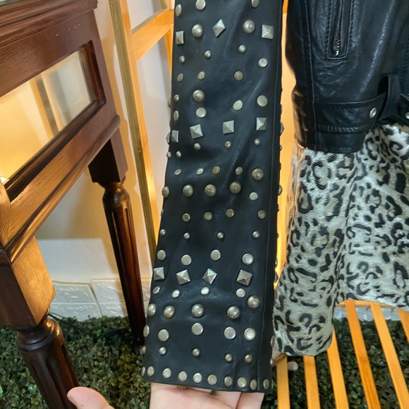 MAISON SCOTCH VINTAGE STUDDED LEATHER JACKET  . Size - M - Picture 16 of 17